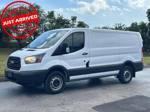 2017 Ford Transit-250 Base