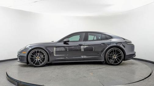 2023 Porsche Panamera Platinum Edition