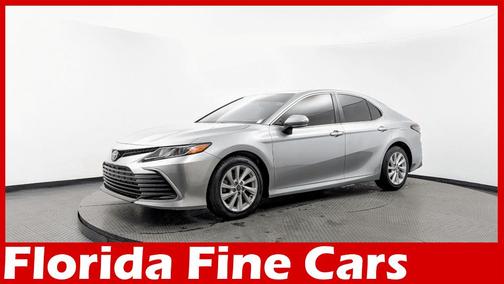2022 Toyota Camry LE