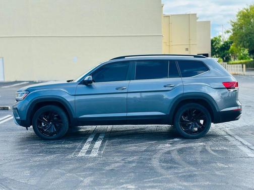 2023 Volkswagen Atlas 2.0T SE w/Technology