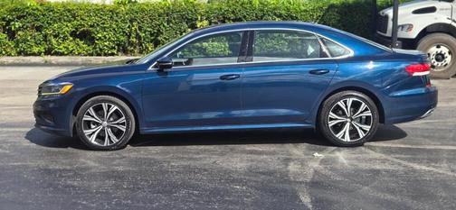 2022 Volkswagen Passat 2.0T SE