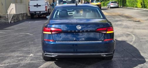 2022 Volkswagen Passat 2.0T SE