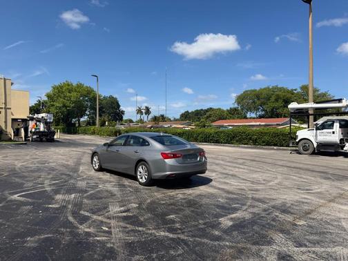 Sterling Gray Metallic 2023 Chevrolet Malibu LT