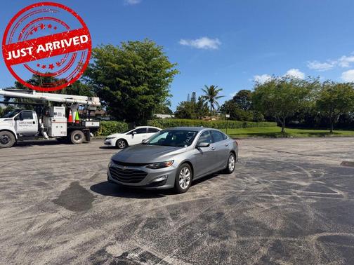 Sterling Gray Metallic 2023 Chevrolet Malibu LT