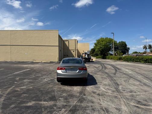 Sterling Gray Metallic 2023 Chevrolet Malibu LT