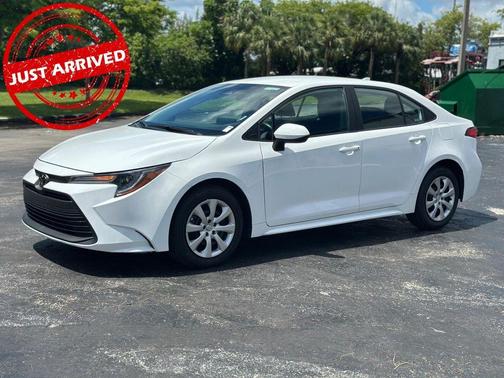Ice 2026 Toyota Corolla LE