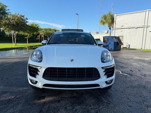 2018 Porsche Macan Sport Edition