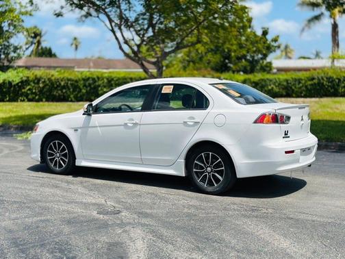 2017 Mitsubishi Lancer ES