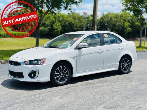 2017 Mitsubishi Lancer ES