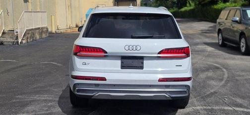 2021 Audi Q7 55 Premium