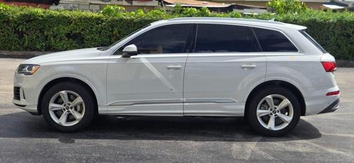 2021 Audi Q7 55 Premium