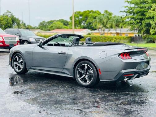 2025 Ford Mustang EcoBoost Premium