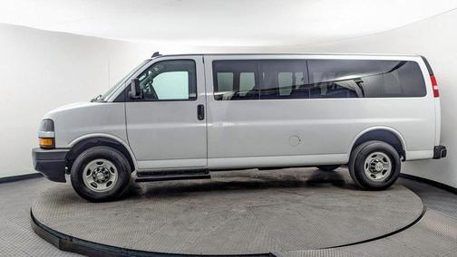 2022 Chevrolet Express 3500 LT