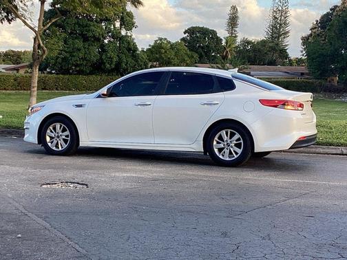 2018 Kia Optima LX