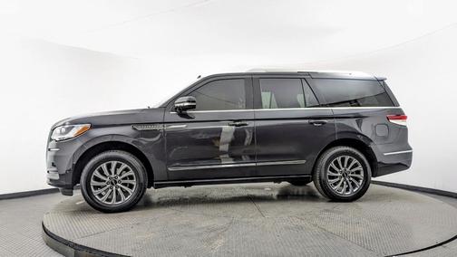 2023 Lincoln Navigator Standard