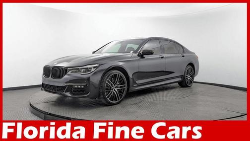 Singapore Gray Metallic 2019 BMW 750 i