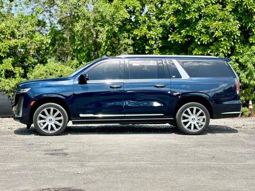 2021 Cadillac Escalade ESV Premium Luxury Platinum