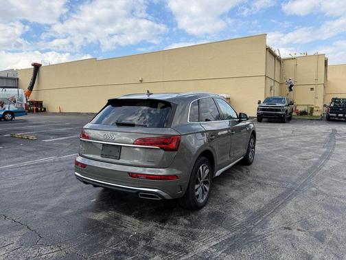 2023 Audi Q5 45 S line Premium Plus