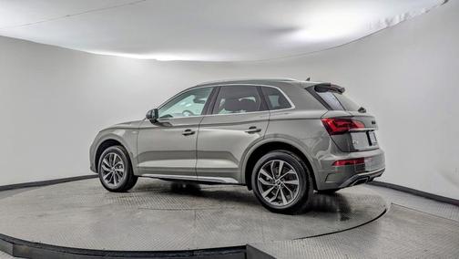 2023 Audi Q5 45 S line Premium Plus