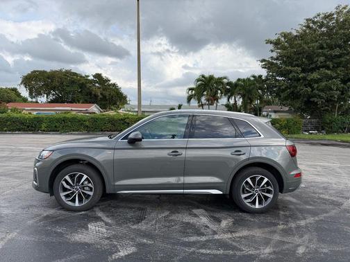 2023 Audi Q5 45 S line Premium Plus