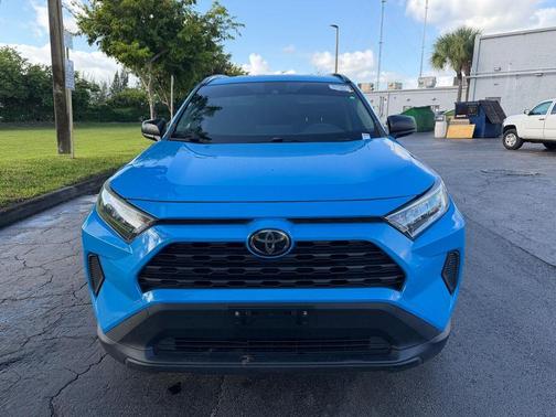 2019 Toyota RAV4 LE