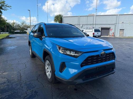 2019 Toyota RAV4 LE