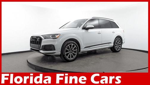 2022 Audi Q7 45 Premium Plus