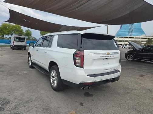 2023 Chevrolet Suburban Premier