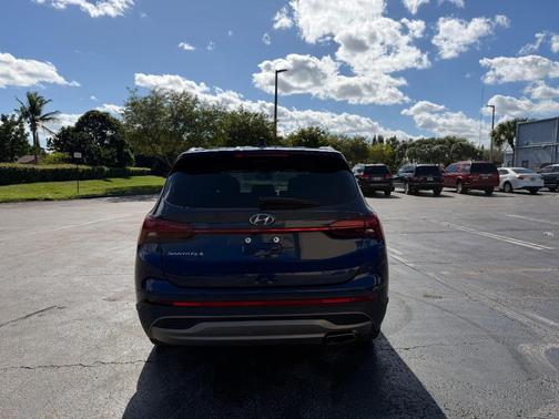 2023 Hyundai SANTA FE SE
