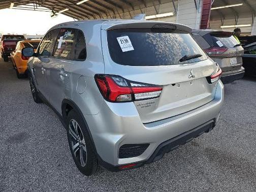 2023 Mitsubishi Outlander Sport SE