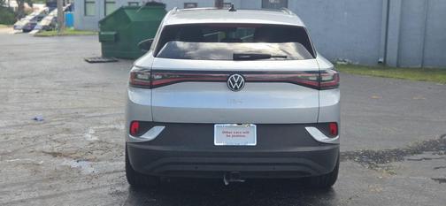 Scale Silver 2021 Volkswagen ID.4 Pro S