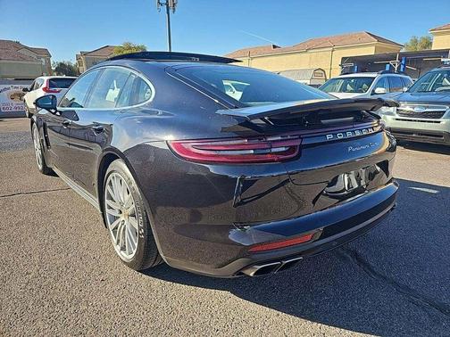 2017 Porsche Panamera Turbo