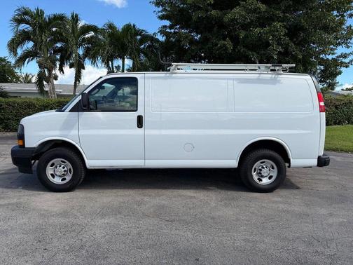 2022 Chevrolet Express 2500 Work Van