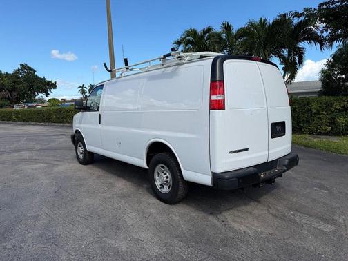 2022 Chevrolet Express 2500 Work Van