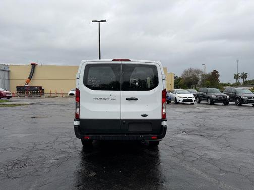 2024 Ford Transit-250 