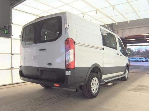 2024 Ford Transit-250 