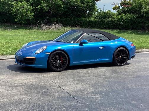 2017 Porsche 911 Carrera
