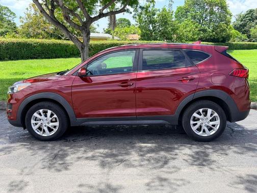 Gemstone Red 2019 Hyundai TUCSON SE