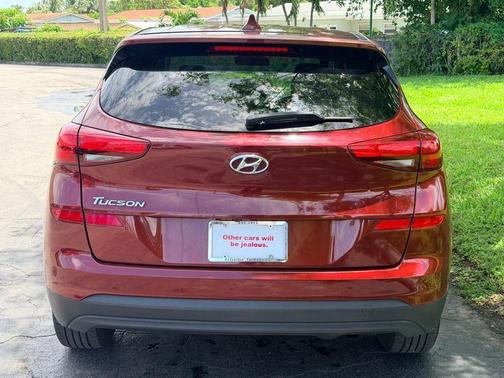 Gemstone Red 2019 Hyundai TUCSON SE