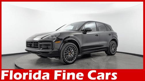 Jet Black Metallic 2019 Porsche Cayenne Turbo