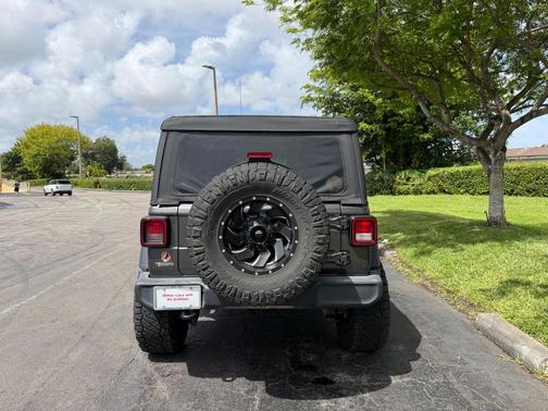 Granite Crystal Clearcoat Metallic 2018 Jeep Wrangler Unlimited Sport
