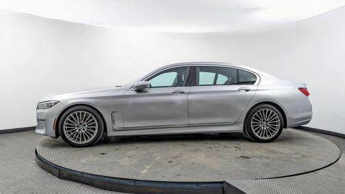 2020 BMW 740 i