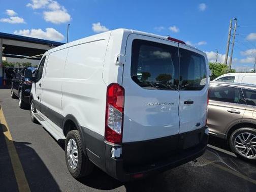 2024 Ford Transit-250 