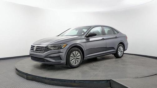 Platinum Gray Metallic 2019 Volkswagen Jetta 1.4T S