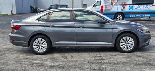 Platinum Gray Metallic 2019 Volkswagen Jetta 1.4T S