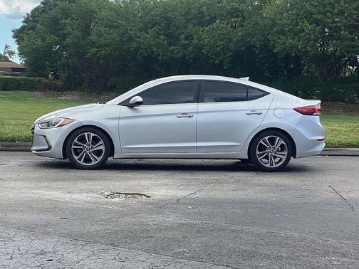 2018 Hyundai ELANTRA Limited