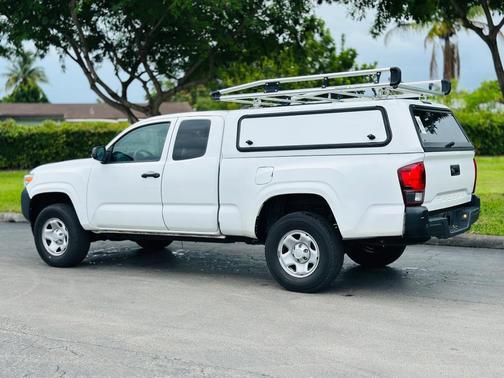 2020 Toyota Tacoma SR