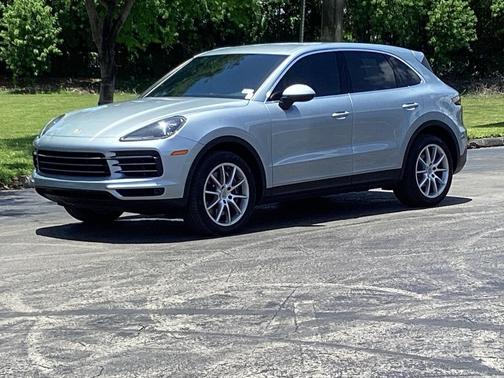 2021 Porsche Cayenne Base