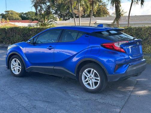 2020 Toyota C-HR LE