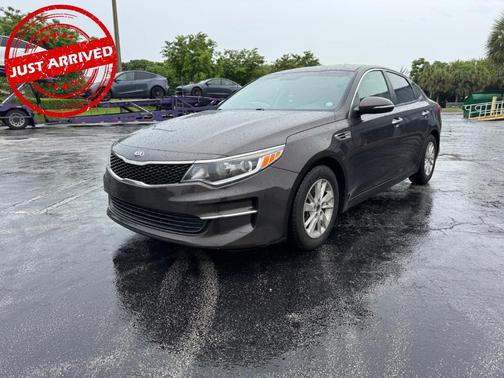 2018 Kia Optima LX